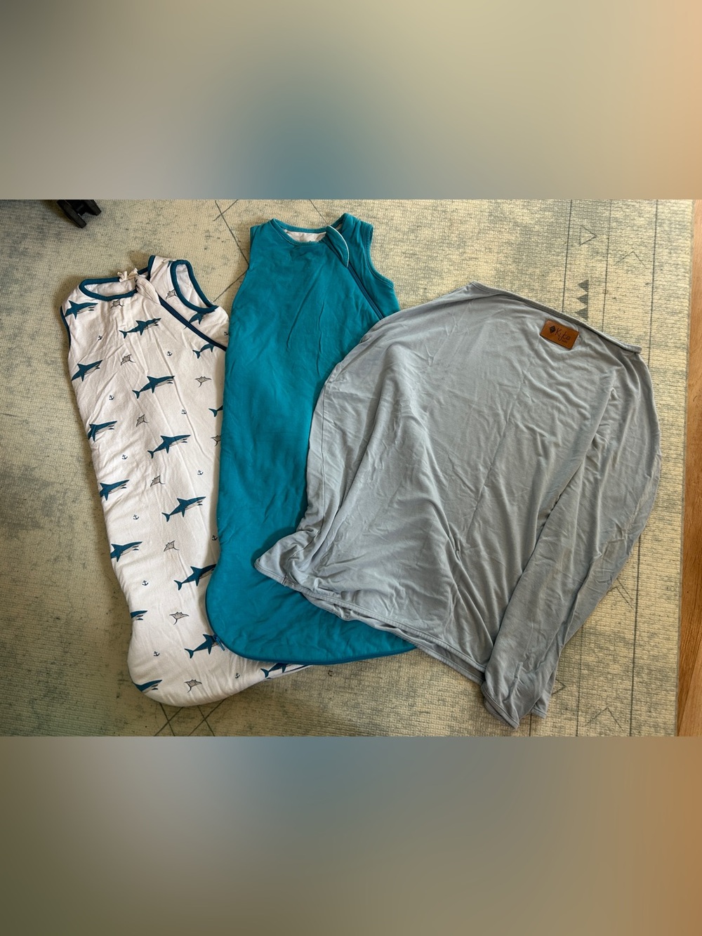 Kyte Baby bundle: 2 sleep sacks and car seat cover